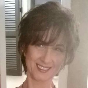 Meet your Posher, Suzanne